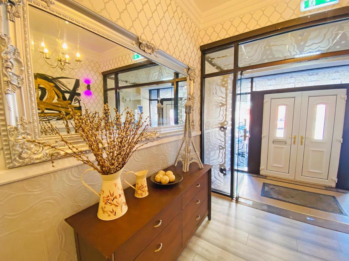 The J & S Hotel Blackpool Eksteriør billede